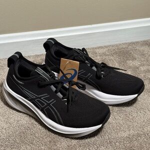 ASICS Men's Black and White Athletic Shoes